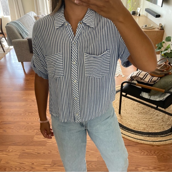 Boxy striped button down - Picture 2 of 5